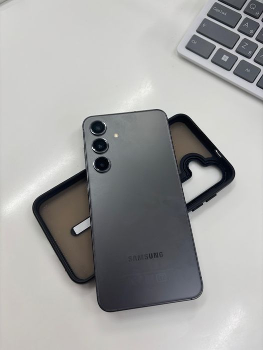 Продам или обменяю Samsung s24.