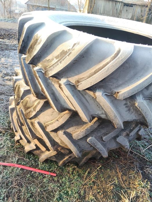 Vind 1 anvelopa  540/45 R34 michelin