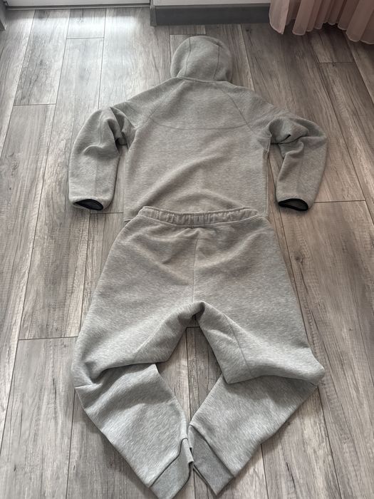 Nike tech fleece S