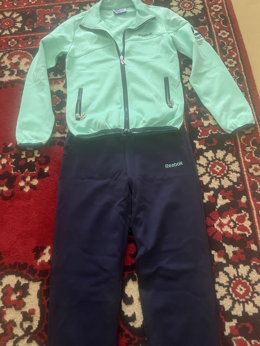 Продам детский спортивный костюм. Совершенно новый.