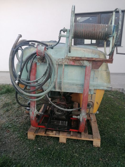 Vând atomizor pentru tractor