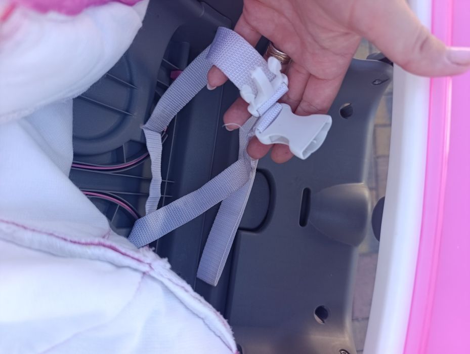 Scaun de masa bebe