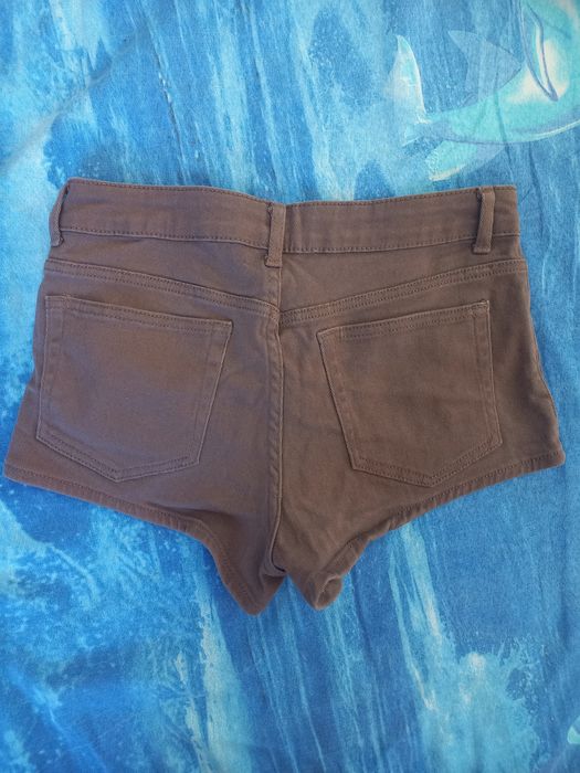 Mid waist къси панталонки Номер:36