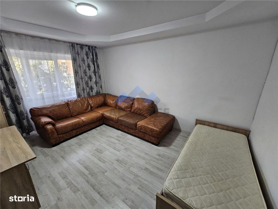 Apartament spatios, mobilat si utilat, la bulevard — fotografia 3