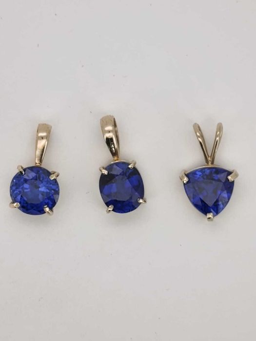 Pandativ 14k cu safir sinteza aprox 3,5ct