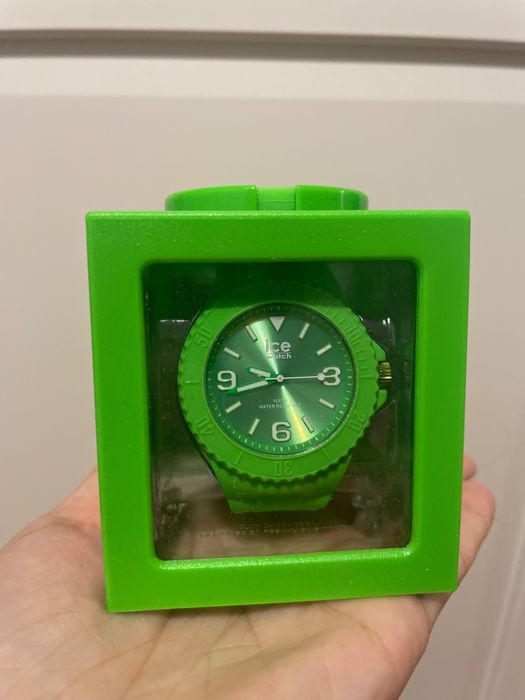 Часовник Ice watch