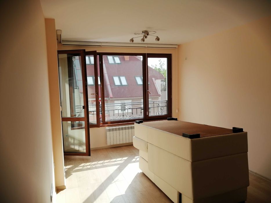 5.70€\м. ФИНА шпакловка, боядисване с латекс , обръщане на прозорци