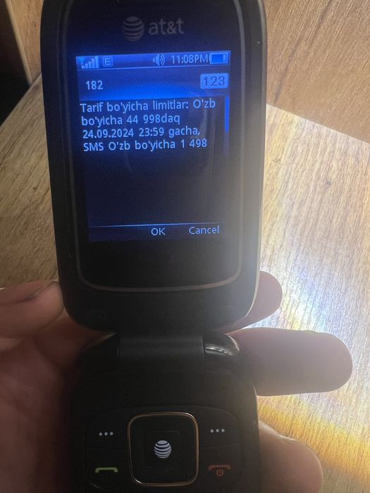 Original AT&T knopkali telefon Breaking Bad dagi bilan bir xil