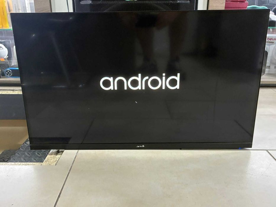 Телевизор Arieli 32 инча Smart