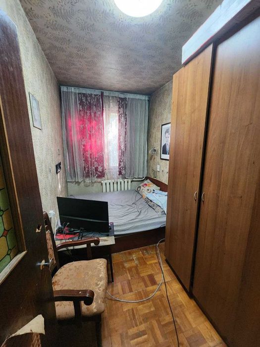 Юнуабад 4 Квартира 1 этаж 4 ком. 4 этаж. дома