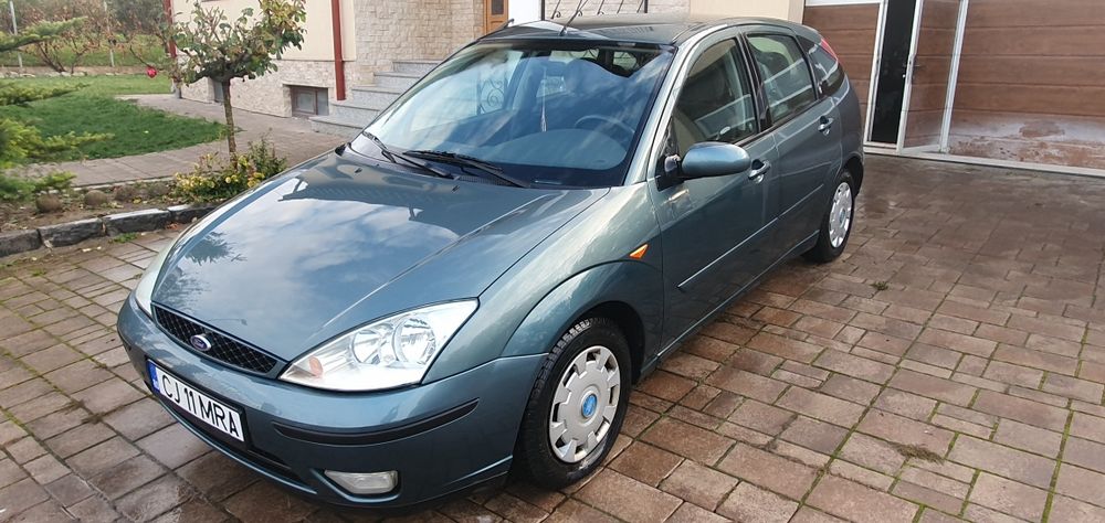 Vând Ford focus ghia