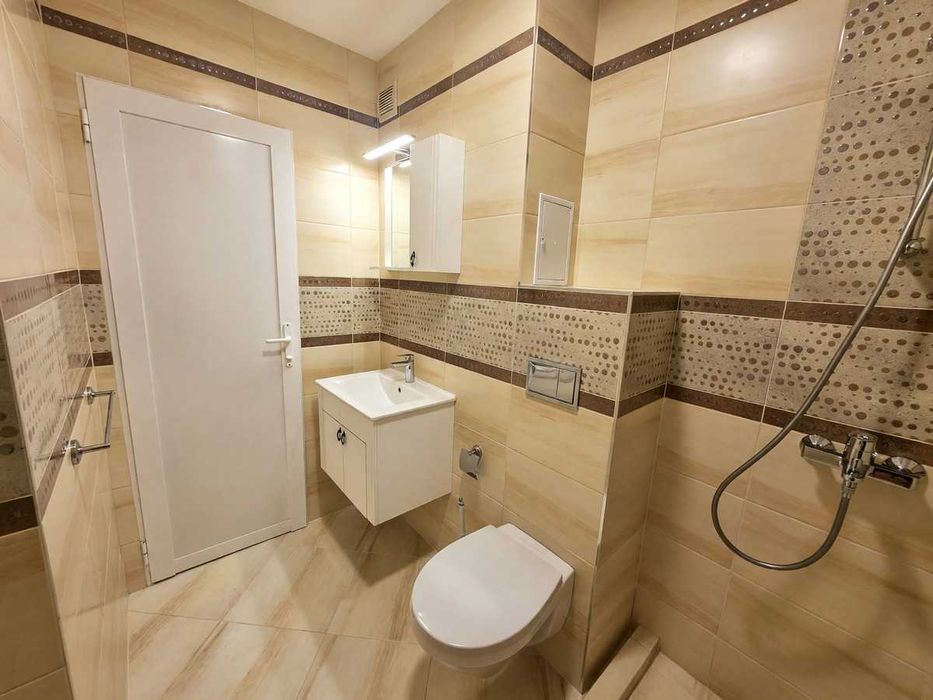 Дава се под наем Двустаен апартамент в София, Център - 61 кв.м за 499 € - Снимка #4