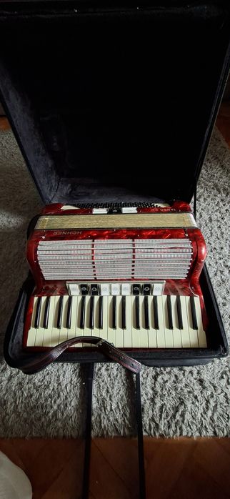 Acordeon HOHNER TANGO II M (de vanzare)