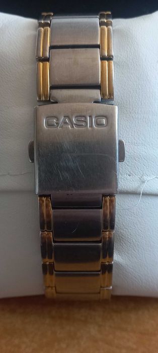 Часовник касио отлично състояние и работа.