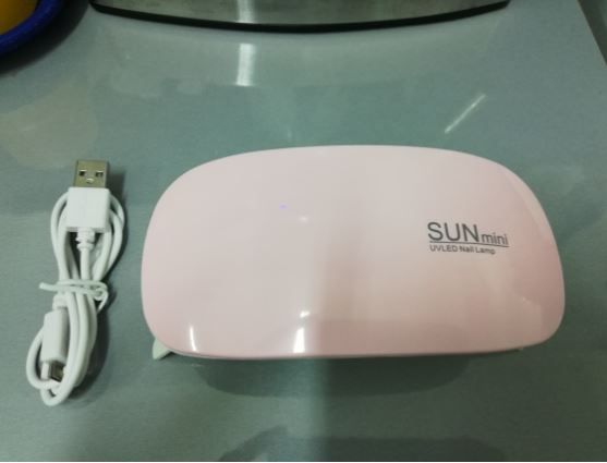 LED лампа за гел лак SUN