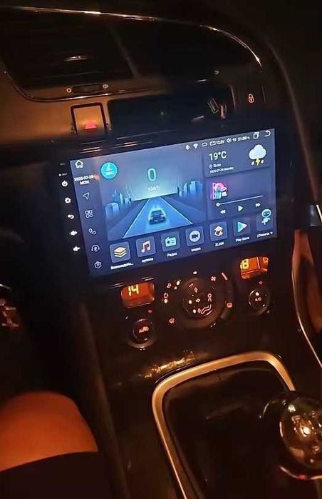 Мултимедия Android навигация за Peugeot 3008