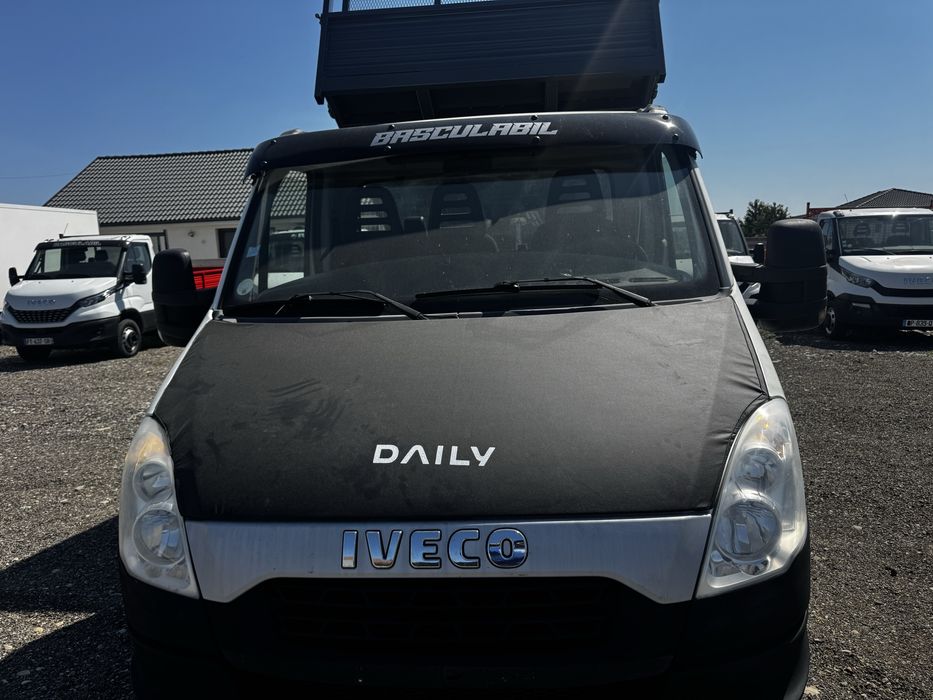 Iveco basculabil pe 3 parti