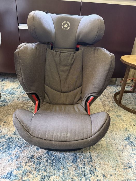 Maxi Cosi scaun masina copii, intre 18-36kg, conditie foarte buna