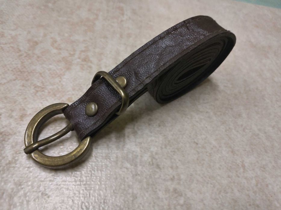 дамски кожен колан с метална катарама от Испания