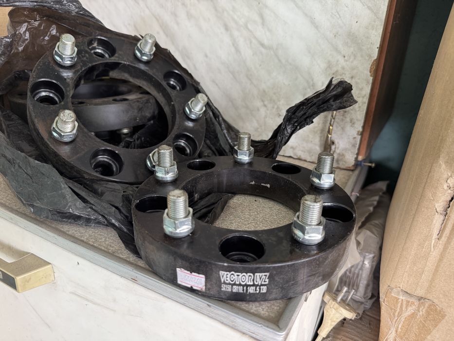 Проставка vector для land cruiser 5*150