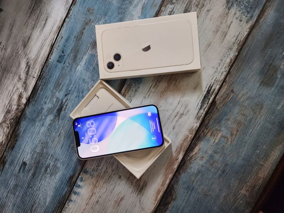 Продам айфон 13 идеаллл