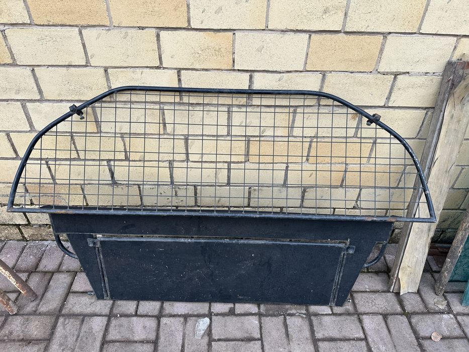 Продам запчасть перегородку на GL