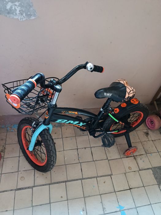 Продается детский велосипед 14 размер в хорошем состоянии