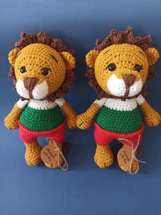 Плюшени играчки, ръчно плетиво