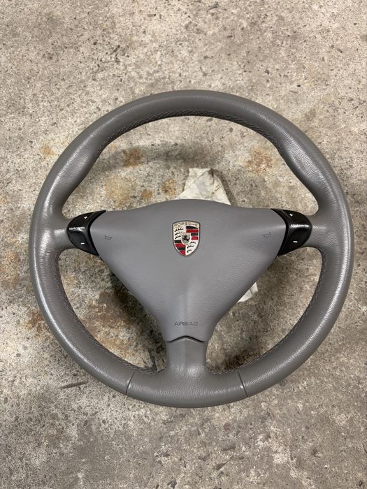 Части от Porsche 911 996