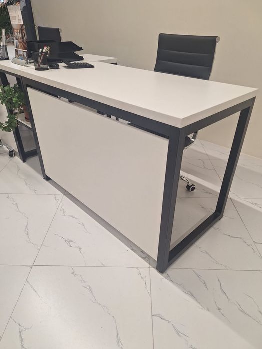 Стол офисный каждый по 40к