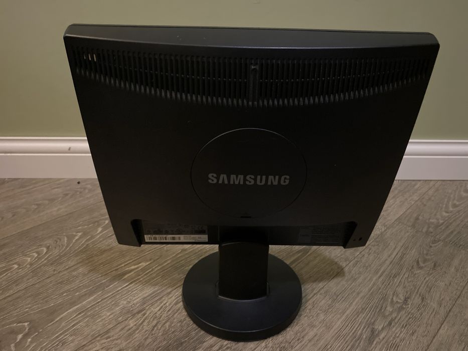 Монитор samsung MY17LS 743N