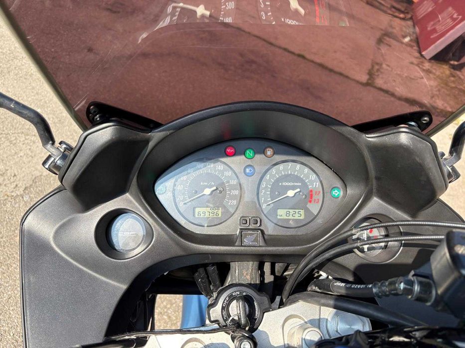 Motocicleta Honda CBF600 din 2005