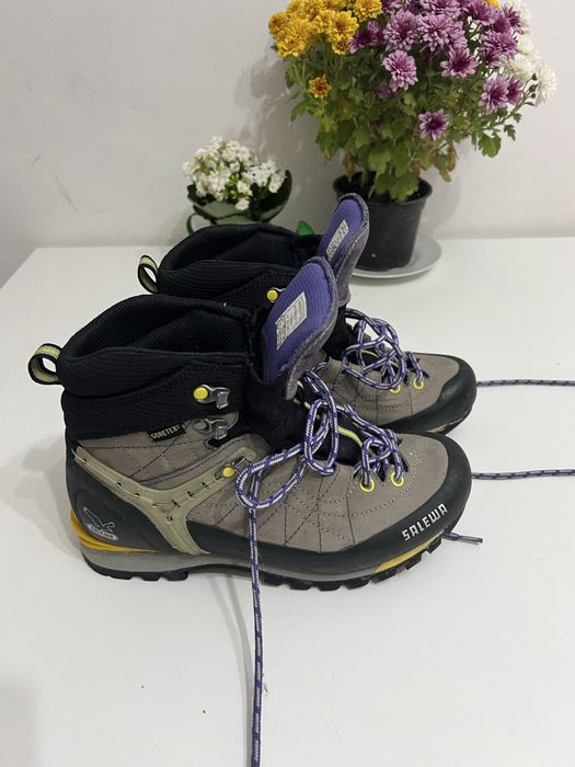 ghete bocanci Salewa Rapace GTX, goretex, talpa vibram, marimea 37