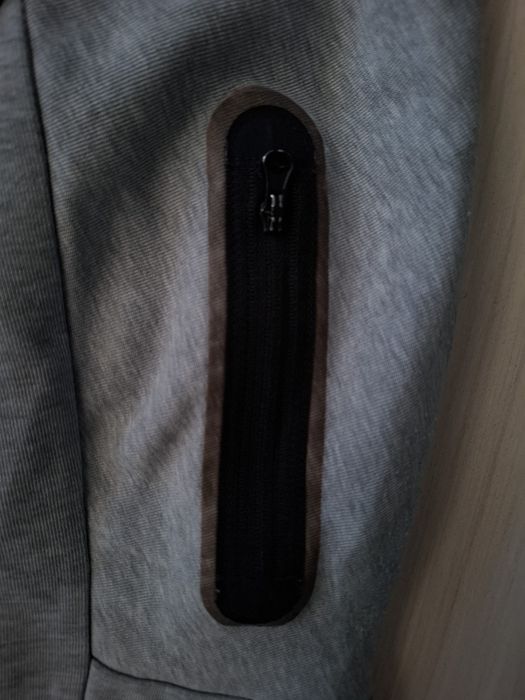 Nike tech fleece grey