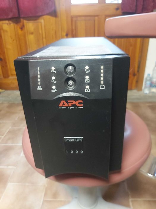 Smart UPS 1000 добро състояние