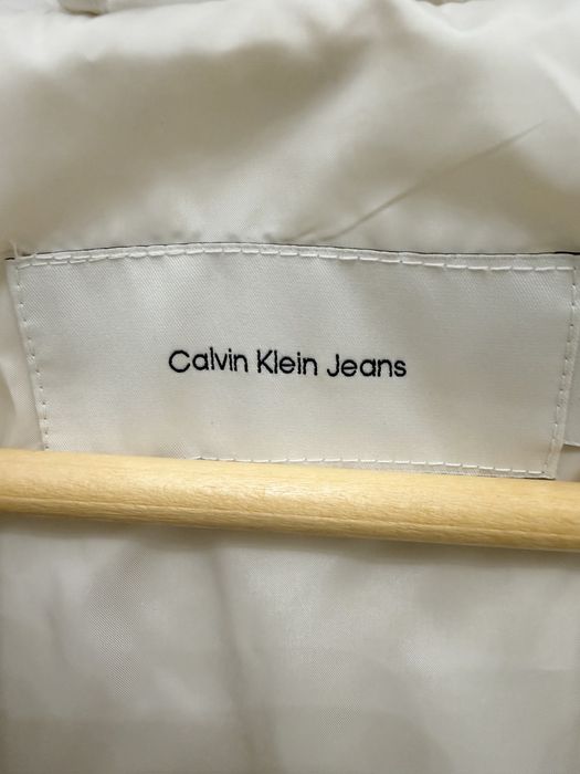 Calvin Klein пуховик оригинал XS-S