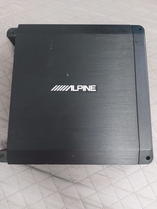 Amplificator auto 2 canale BBX-T600 plus Subwoofer