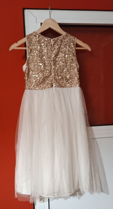 Официална рокля с пайети и бял тюл 140 размер