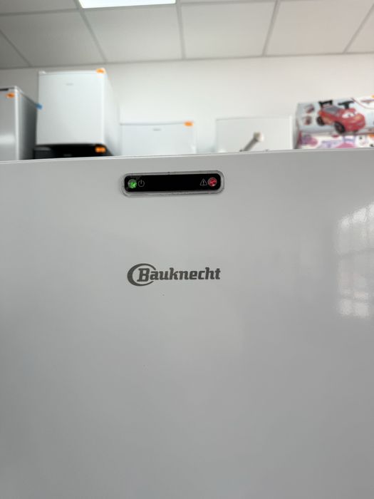 Голям Фризер Bauknecht NoFrost A++ 70см