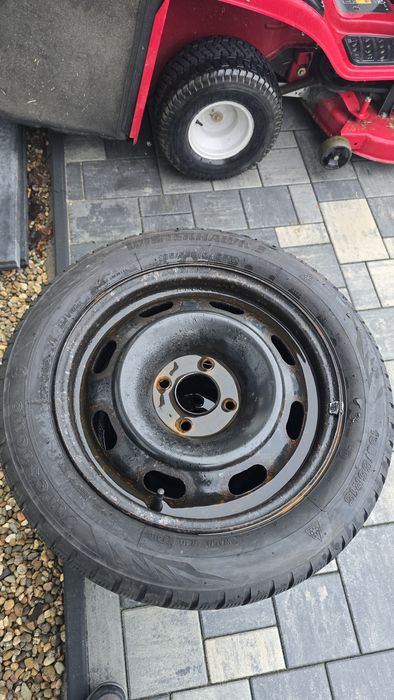 Vind anvelope second-hand