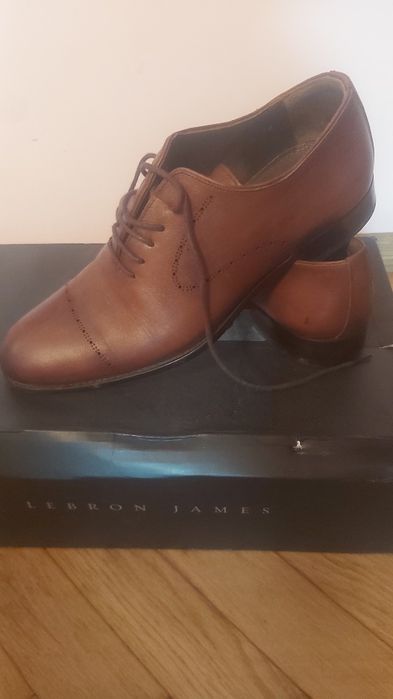 Vanzari incaltaminte