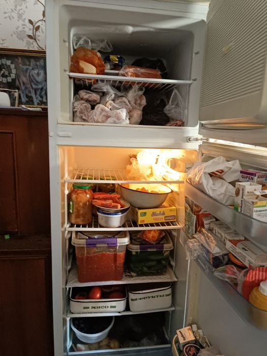 Продается 2 холодильника