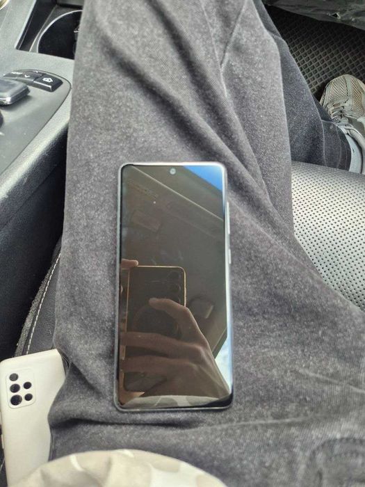 Samsung a51 продам