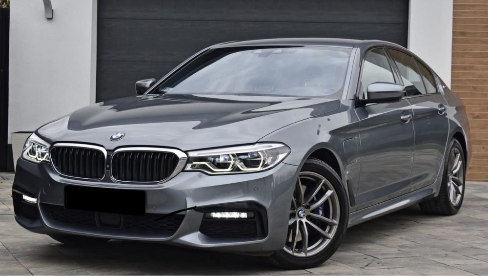 BMW~Seria~5~M~Pachet~Camera~360~Ventilație~Led~Head~UP~Harman~Kardon~2019