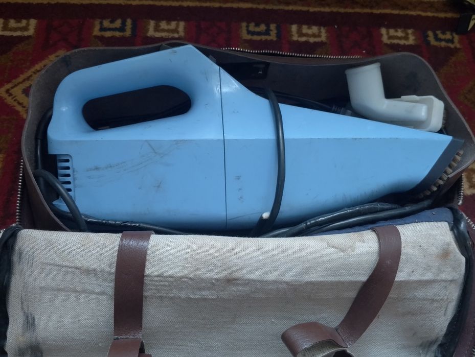 Телефон 6000 радиатор2000 магнитола2000 пылесос 2000