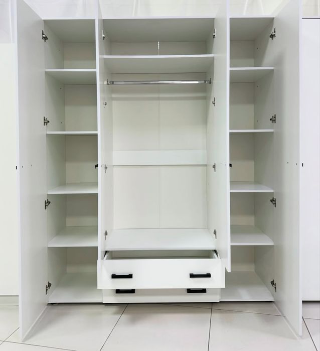 Гардеробный шкаф 120000