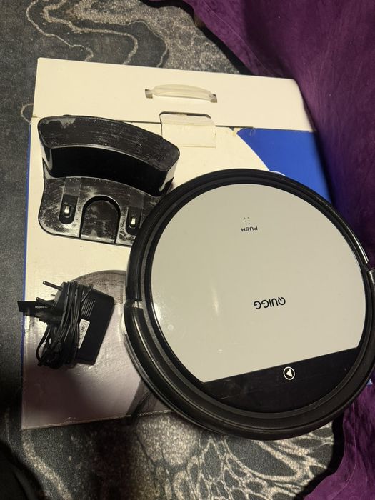 Две робот прахосмукачки