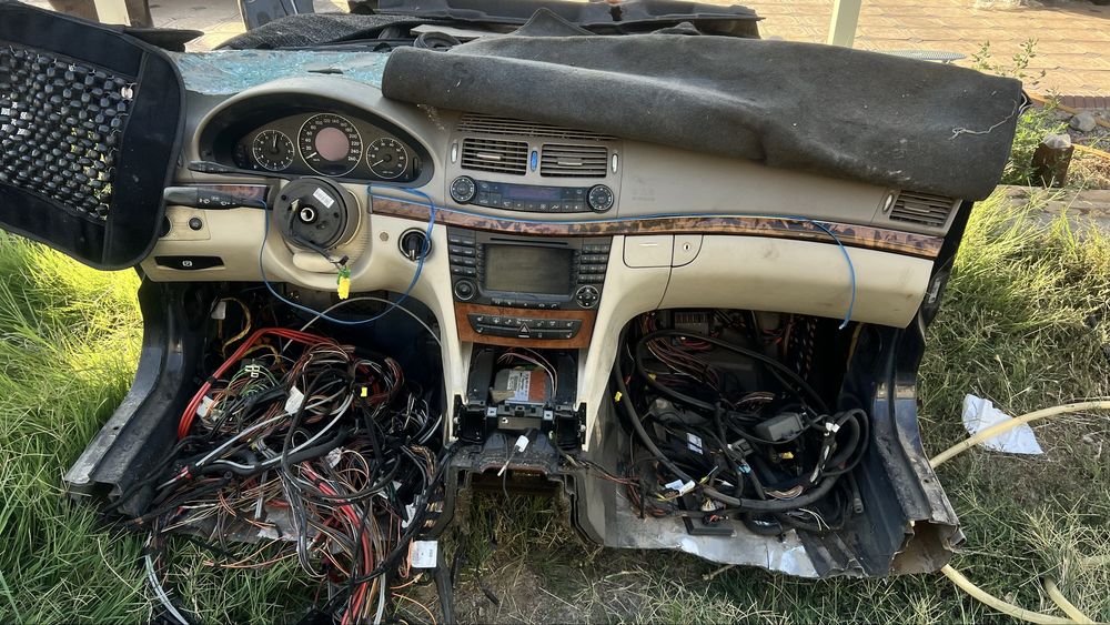 Мерседес 211 разбор