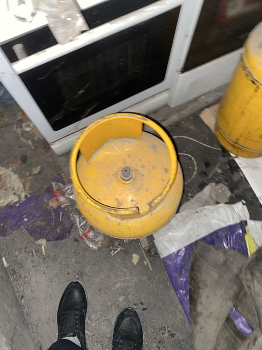 Продам 2 газ баллон