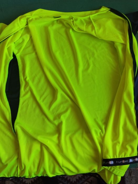 Tricouri ciclism  xxxxl si xxxl  pret fix